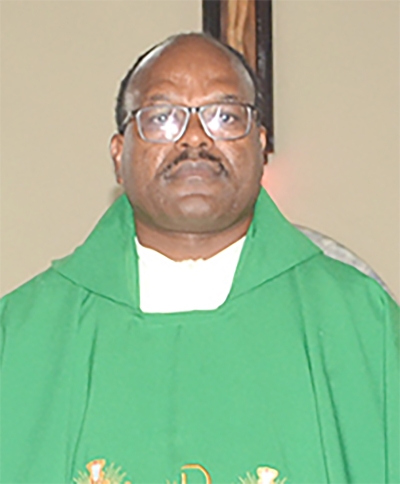 Wabatizwa ishini kitakatifu-Padri