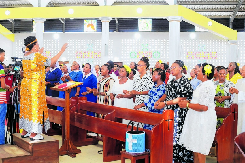 Askofu Ruwa’ichi: Vijana Wakatoliki ‘feki’ wapuuzwe