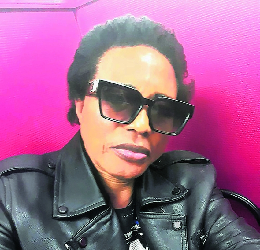 Gina wa Gina; Gwiji la muziki aliyejifunza kwaya