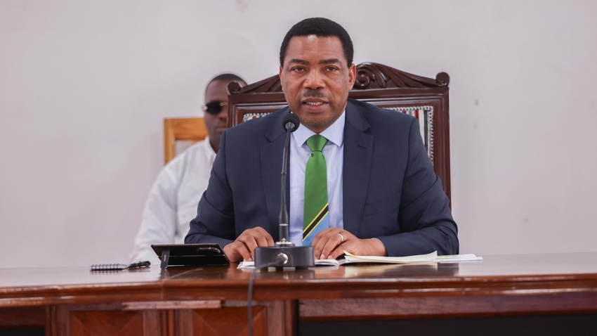 Waziri Mkuu awataka Watumishi wa Umma kuthamini huduma yao