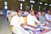 Mwadhama Protase Kardinali Rugambwa, Askofu Mkuu wa Jimbo Kuu Katoliki la Tabora (kulia) na Rais wa Baraza la Maaskofu Katoliki Tanzania, aliyemaliza muda wake Mhashamu Gervas Nyaisonga, Askofu Mkuu wa Jimbo Kuu Katoliki la Mbeya (kushoto) wakiwa katika mkutano mkuu wa Baraza la Maaskofu uliofanyika katika ukumbi wa Baraza la Maaskofu (TEC),  Kurasini jijini Dar es Salaam. (Picha na Yohana Kasosi)